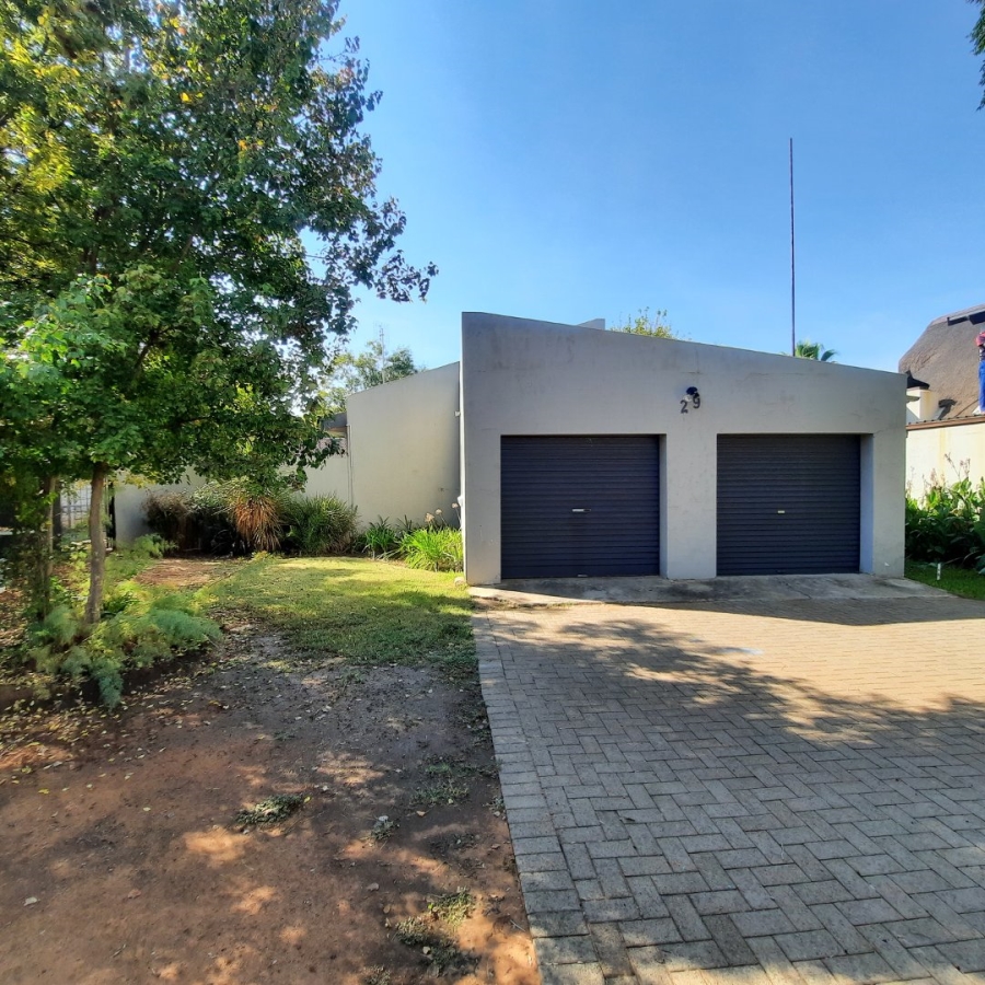 3 Bedroom Property for Sale in Langenhovenpark Free State